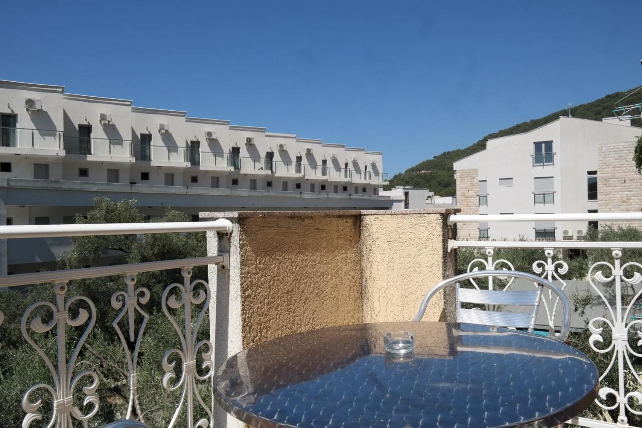 Hotel Kuca Radovic Petrovac na moru Exterior foto